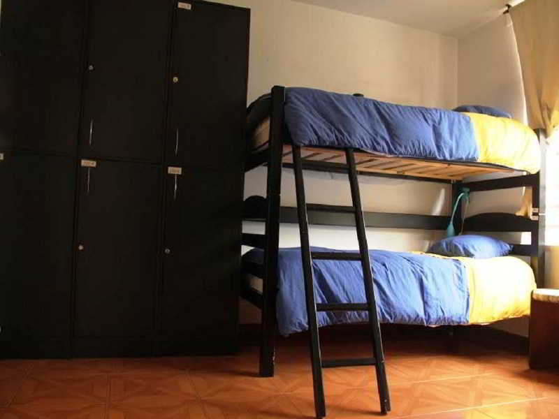 Hostal La Pinta Bogotá Exteriör bild