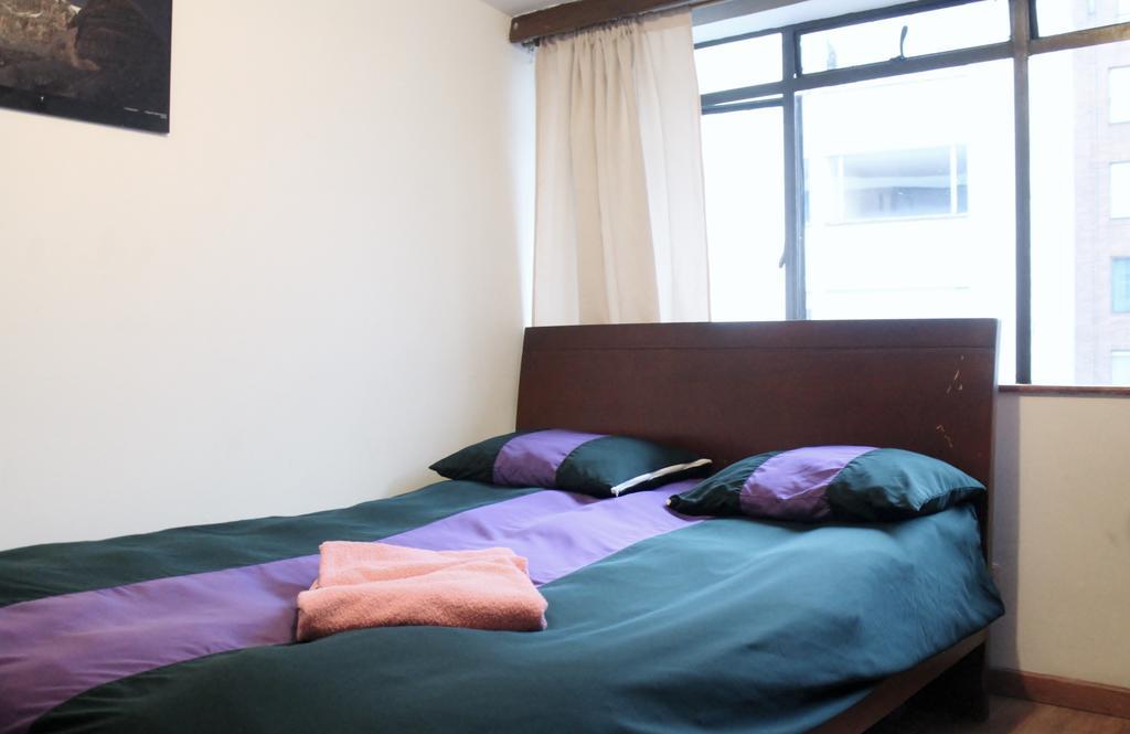 Hostal La Pinta Bogotá Exteriör bild